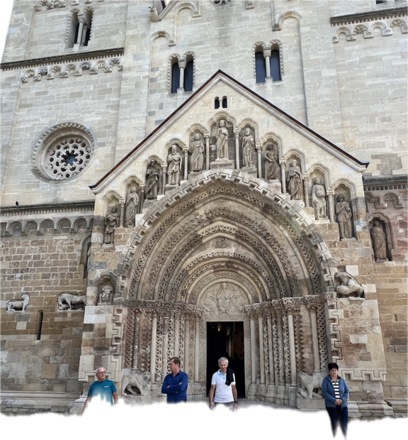 20250917__1__Westportal_Kirche_in_Jak_-_HW.png  